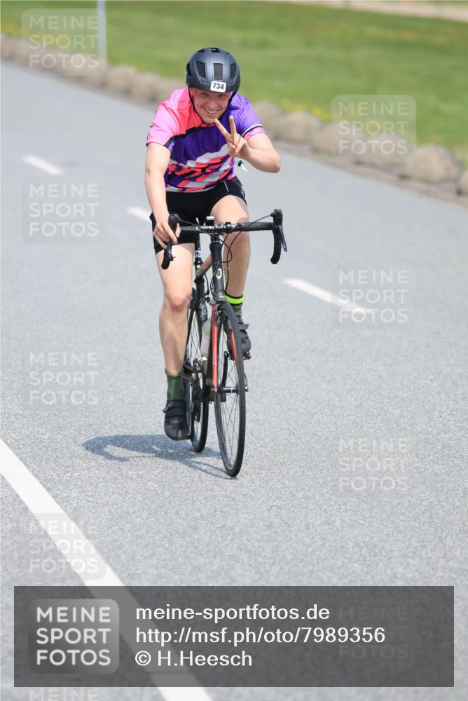 21.06.2025 - 27. Vierlanden-Triathlon H.Heesch http://msf.ph/oto/7989356 15.06.2025 11:47:04 Radfahren 647, 696, 710, 722, 734, 763, 831 meine-sportfotos.de