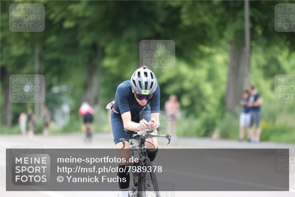 15.06.2025 - 7 Türme Triathlon Yannick Fuchs http://msf.ph/oto/7989378 15.06.2025 11:46:53 Radfahren 257, 291 meine-sportfotos.de