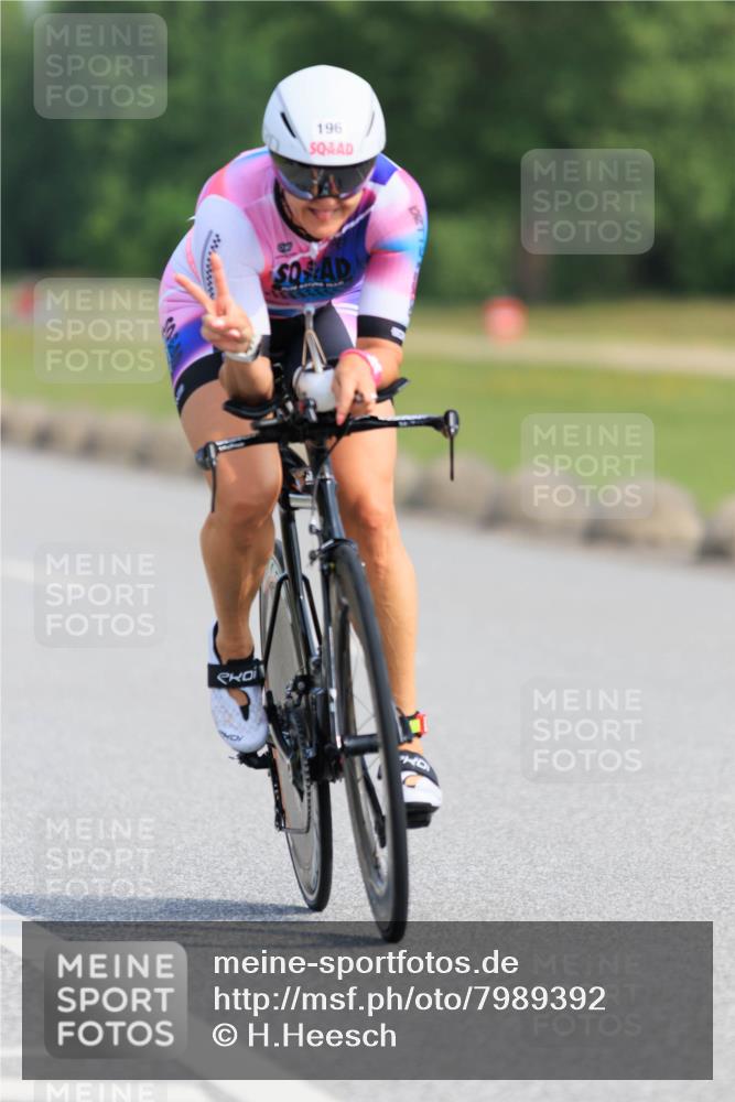 15.06.2025 - 27. Vierlanden-Triathlon H.Heesch http://msf.ph/oto/7989392 15.06.2025 09:37:25 Radfahren 16, 25, 46, 70, 186, 196, 207 meine-sportfotos.de