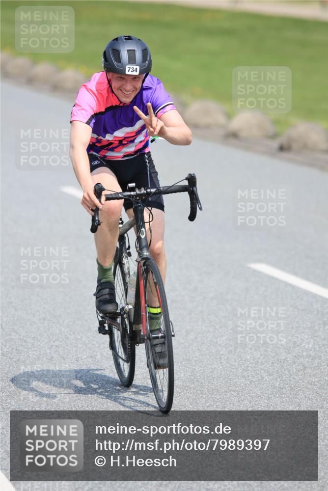 21.06.2025 - 27. Vierlanden-Triathlon H.Heesch http://msf.ph/oto/7989397 15.06.2025 11:47:04 Radfahren 647, 696, 710, 722, 734, 763, 831 meine-sportfotos.de