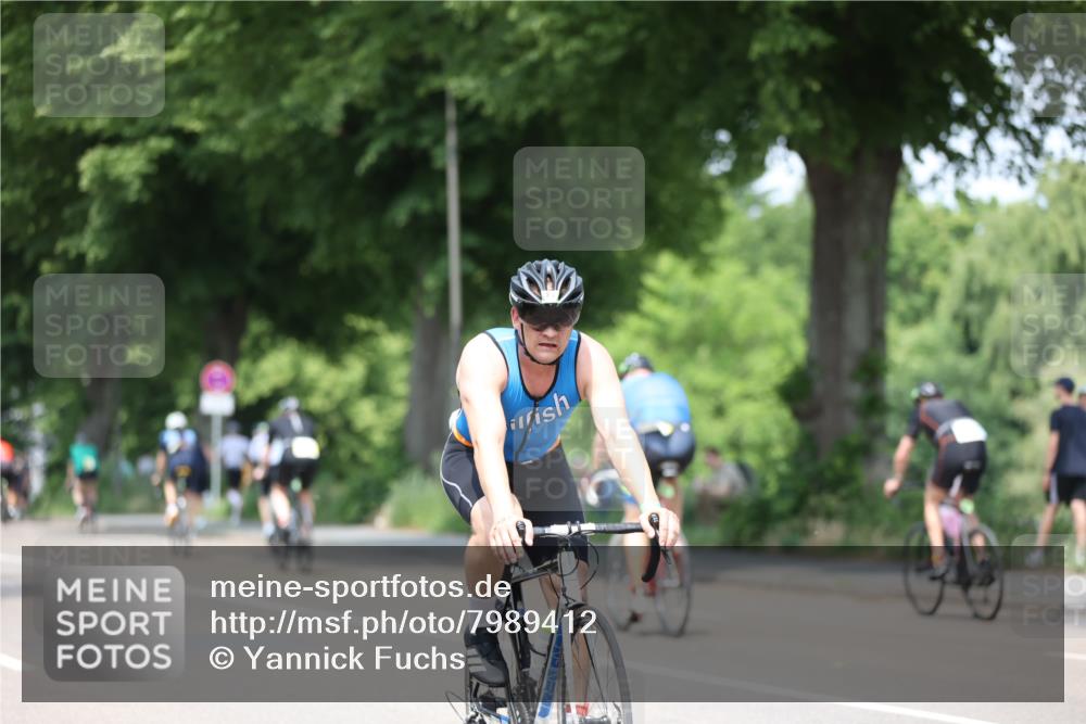 15.06.2025 - 7 Türme Triathlon Yannick Fuchs http://msf.ph/oto/7989412 15.06.2025 13:01:37 Radfahren 264, 393, 573, 621, 877, 901, 971, 988, 1142, 1144, 1193 meine-sportfotos.de