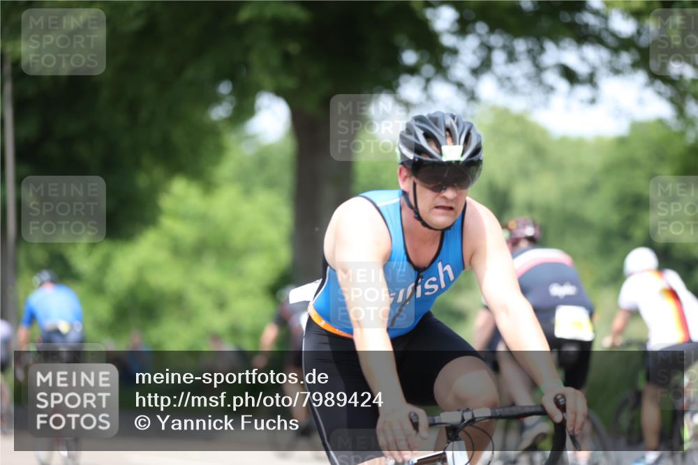 15.06.2025 - 7 Türme Triathlon Yannick Fuchs http://msf.ph/oto/7989424 15.06.2025 13:01:37 Radfahren 264, 393, 573, 621, 877, 901, 971, 988, 1142, 1144, 1193 meine-sportfotos.de