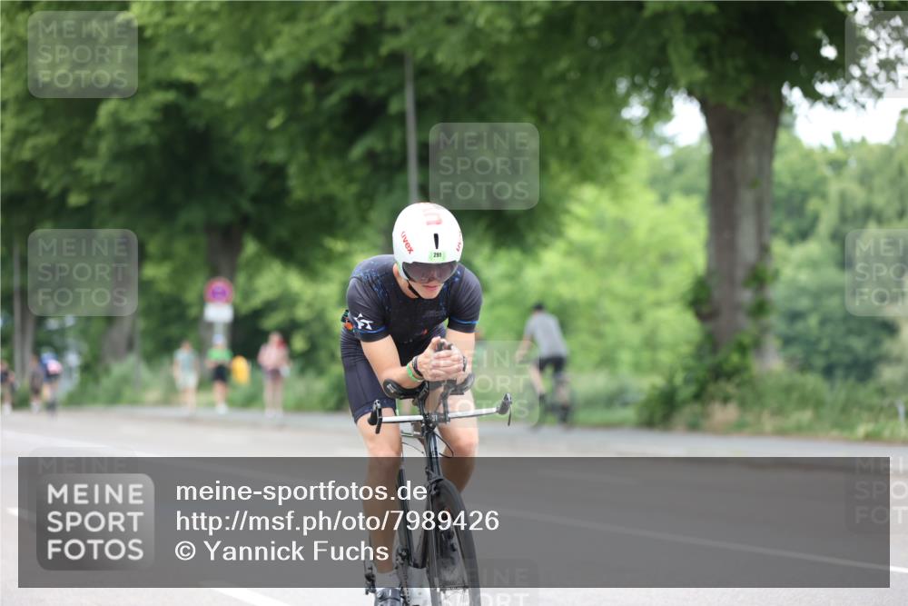 15.06.2025 - 7 Türme Triathlon Yannick Fuchs http://msf.ph/oto/7989426 15.06.2025 11:46:56 Radfahren 257, 291 meine-sportfotos.de