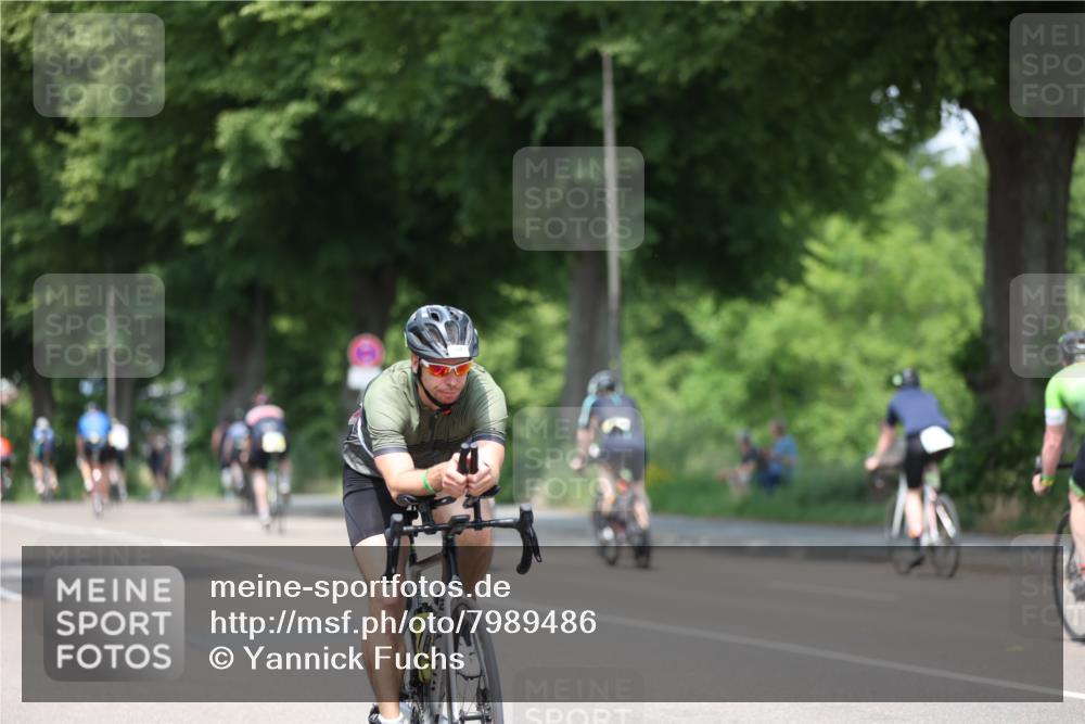 15.06.2025 - 7 Türme Triathlon Yannick Fuchs http://msf.ph/oto/7989486 15.06.2025 13:01:41 Radfahren 264, 621, 1146 meine-sportfotos.de