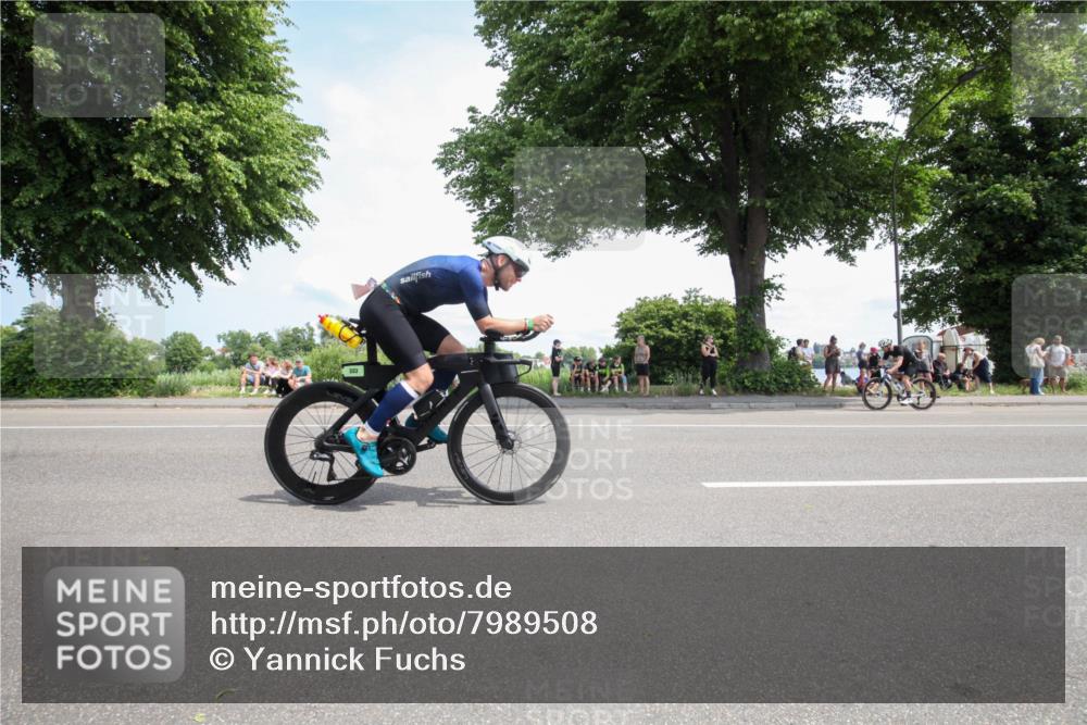 15.06.2025 - 7 Türme Triathlon Yannick Fuchs http://msf.ph/oto/7989508 15.06.2025 13:04:21 Radfahren 271, 333, 815, 875, 1059, 1063, 1088, 1097 meine-sportfotos.de