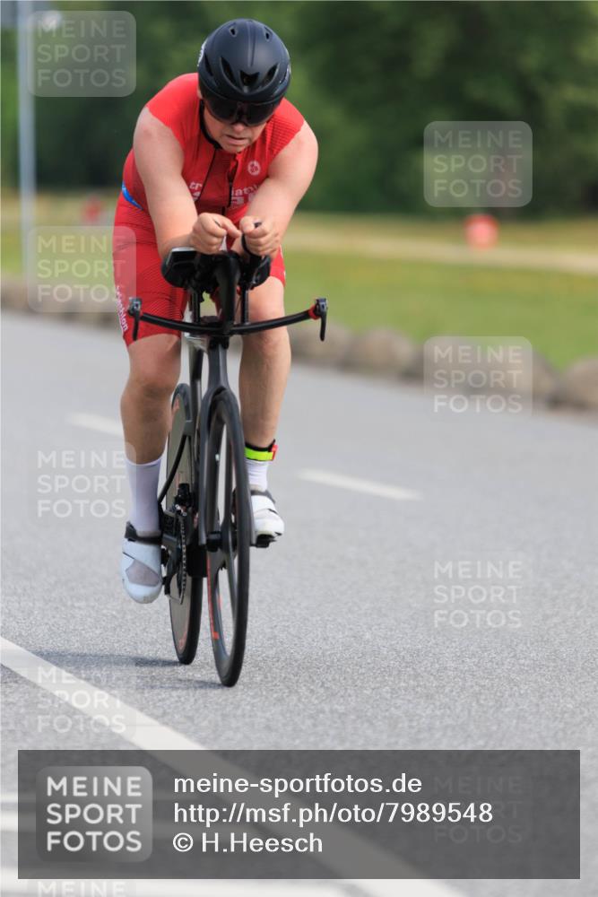 15.06.2025 - 27. Vierlanden-Triathlon H.Heesch http://msf.ph/oto/7989548 15.06.2025 09:39:03 Radfahren 108 meine-sportfotos.de