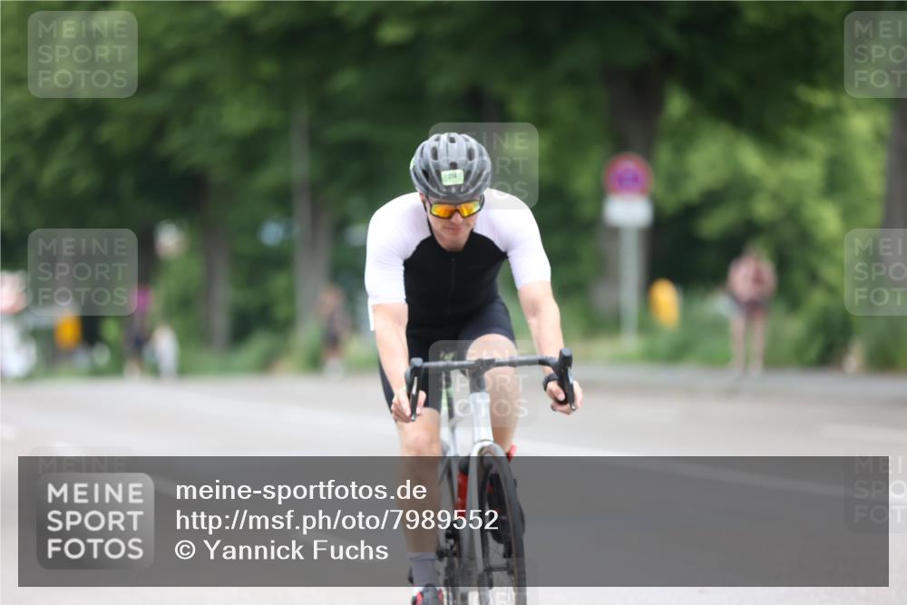 15.06.2025 - 7 Türme Triathlon Yannick Fuchs http://msf.ph/oto/7989552 15.06.2025 11:48:30 Radfahren 257, 291 meine-sportfotos.de