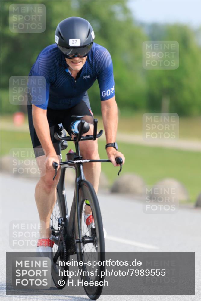 15.06.2025 - 27. Vierlanden-Triathlon H.Heesch http://msf.ph/oto/7989555 15.06.2025 09:39:19 Radfahren 37 meine-sportfotos.de