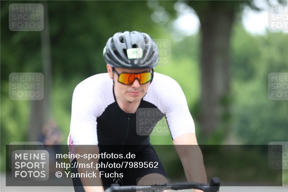 15.06.2025 - 7 Türme Triathlon Yannick Fuchs http://msf.ph/oto/7989562 15.06.2025 11:48:31 Radfahren 257, 291 meine-sportfotos.de