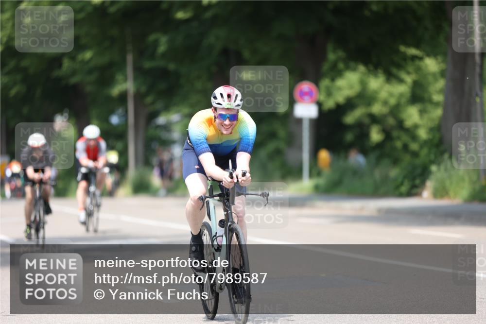15.06.2025 - 7 Türme Triathlon Yannick Fuchs http://msf.ph/oto/7989587 15.06.2025 13:01:57 Radfahren 355, 453, 456, 554, 644, 857, 986, 1074, 1074, 1114 meine-sportfotos.de