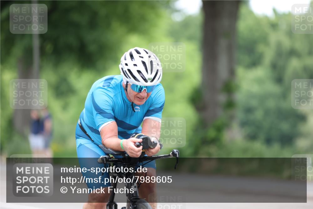 15.06.2025 - 7 Türme Triathlon Yannick Fuchs http://msf.ph/oto/7989605 15.06.2025 11:49:24 Radfahren  meine-sportfotos.de