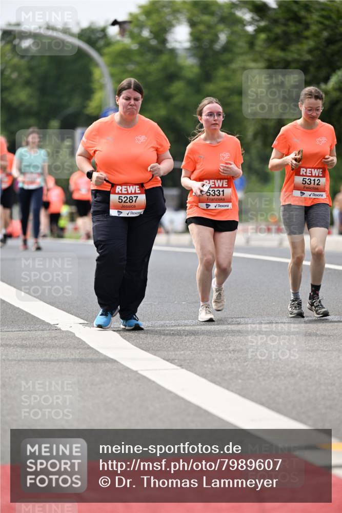 15.06.2025 - REWE Women's Run Dr. Thomas Lammeyer http://msf.ph/oto/7989607 15.06.2025 10:49:22 Laufen 5287, 5331, 5312 meine-sportfotos.de