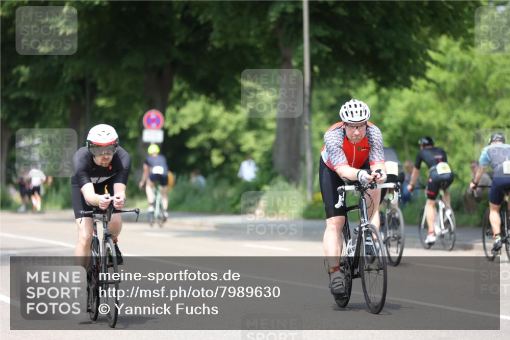 15.06.2025 - 7 Türme Triathlon Yannick Fuchs http://msf.ph/oto/7989630 15.06.2025 13:01:59 Radfahren 355, 453, 456, 554, 644, 853, 1074, 1074, 1114 meine-sportfotos.de