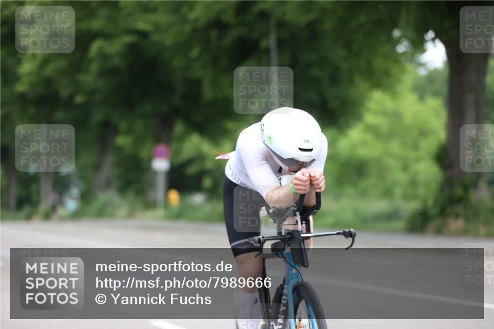 15.06.2025 - 7 Türme Triathlon Yannick Fuchs http://msf.ph/oto/7989666 15.06.2025 11:49:39 Radfahren  meine-sportfotos.de