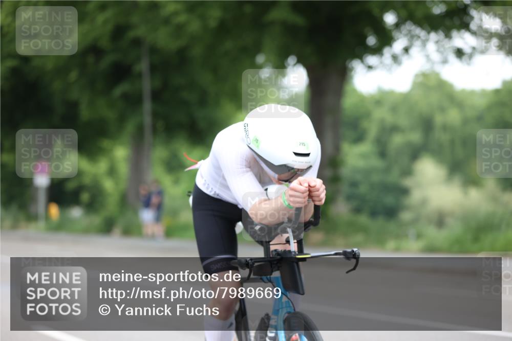 15.06.2025 - 7 Türme Triathlon Yannick Fuchs http://msf.ph/oto/7989669 15.06.2025 11:49:39 Radfahren  meine-sportfotos.de