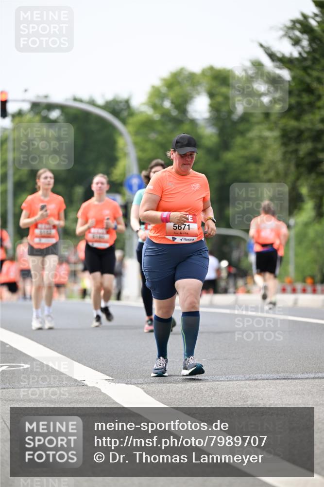 15.06.2025 - REWE Women's Run Dr. Thomas Lammeyer http://msf.ph/oto/7989707 15.06.2025 10:49:30 Laufen 5671 meine-sportfotos.de