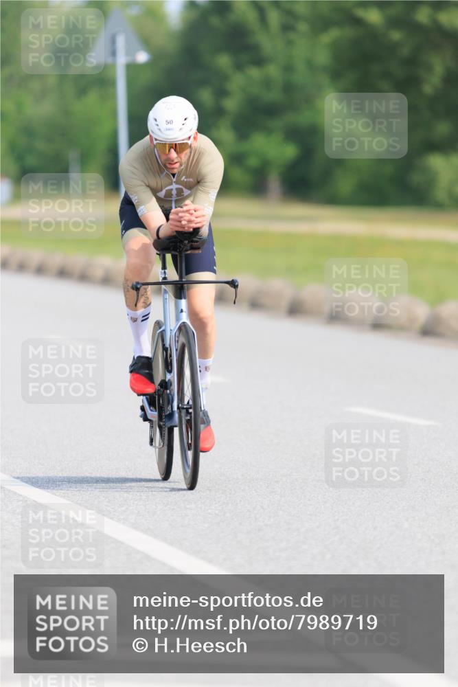 15.06.2025 - 27. Vierlanden-Triathlon H.Heesch http://msf.ph/oto/7989719 15.06.2025 09:42:14 Radfahren 50, 83, 158 meine-sportfotos.de