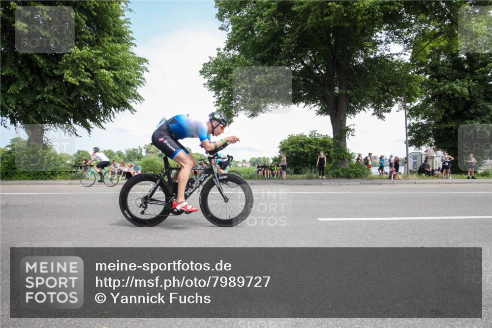 15.06.2025 - 7 Türme Triathlon Yannick Fuchs http://msf.ph/oto/7989727 15.06.2025 13:06:36 Radfahren 502, 544, 834 meine-sportfotos.de