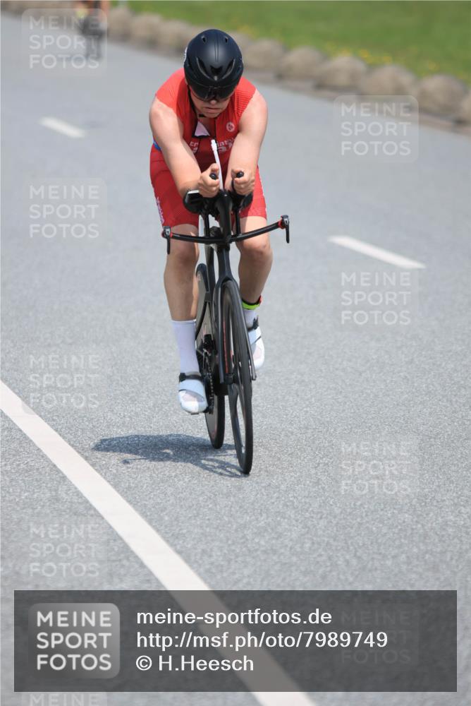 21.06.2025 - 27. Vierlanden-Triathlon H.Heesch http://msf.ph/oto/7989749 15.06.2025 11:47:43 Radfahren 82, 108, 706, 709, 829, 847 meine-sportfotos.de