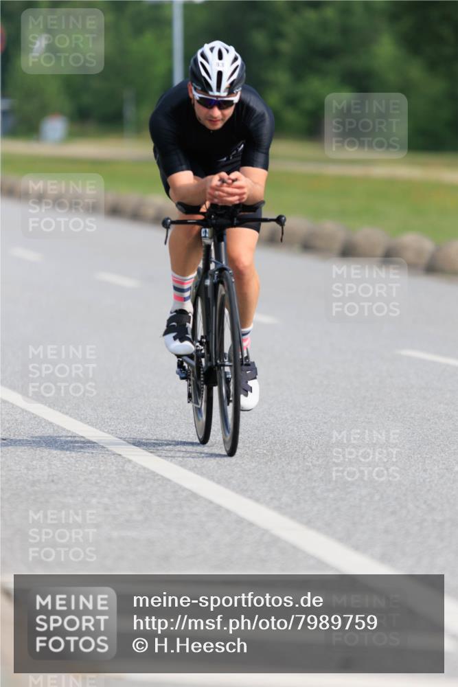 15.06.2025 - 27. Vierlanden-Triathlon H.Heesch http://msf.ph/oto/7989759 15.06.2025 09:42:18 Radfahren 50, 83, 158 meine-sportfotos.de