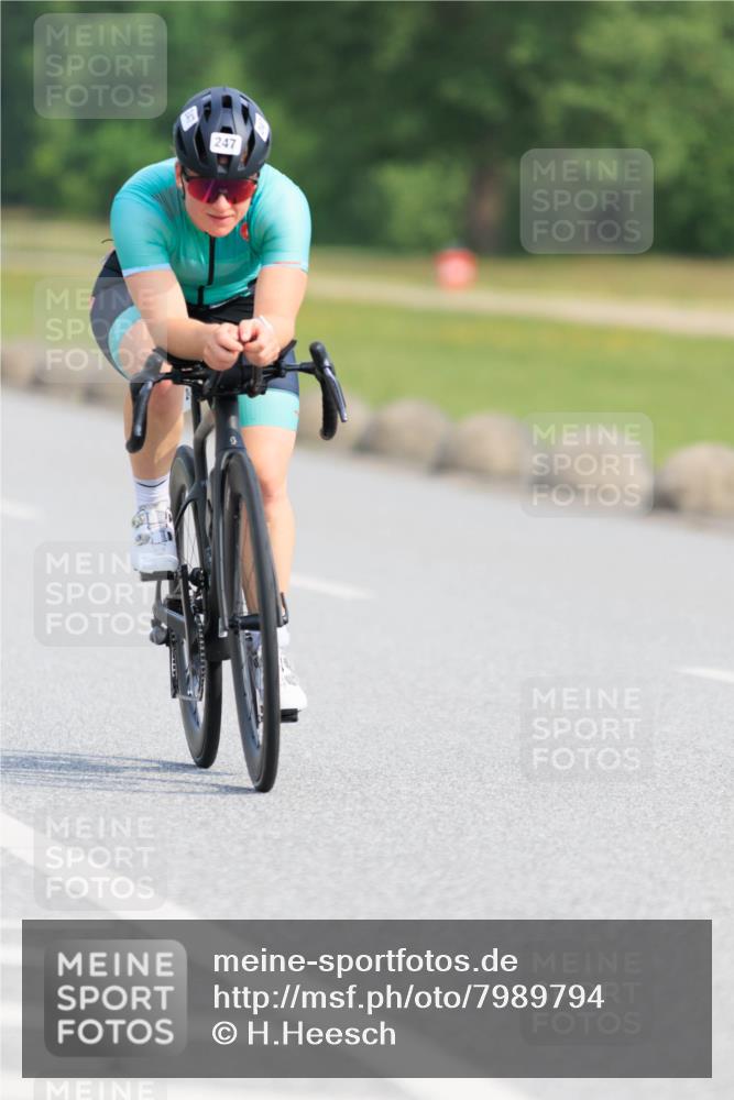 15.06.2025 - 27. Vierlanden-Triathlon H.Heesch http://msf.ph/oto/7989794 15.06.2025 09:42:46 Radfahren 163, 247 meine-sportfotos.de