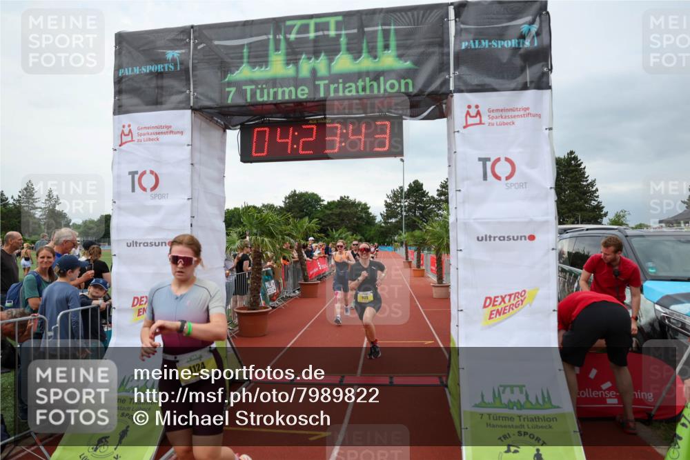 15.06.2025 - 7 Türme Triathlon Michael Strokosch http://msf.ph/oto/7989822 15.06.2025 14:23:42 Ziel 622, 632, 711, 905, 1179 meine-sportfotos.de