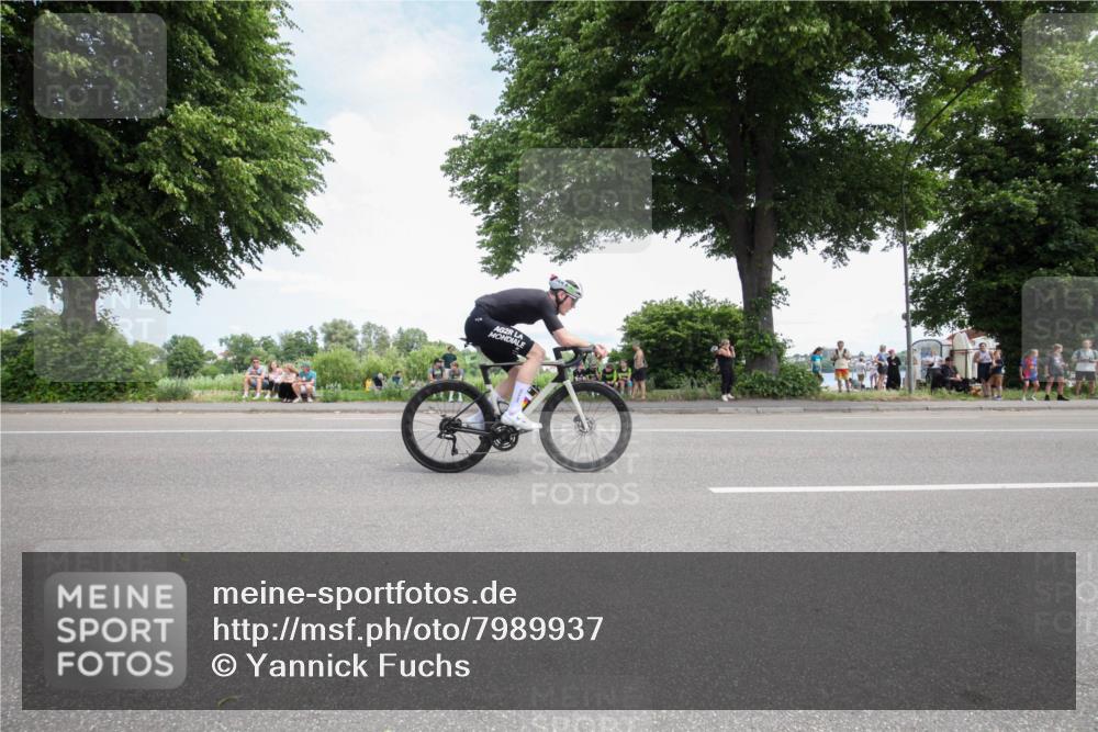 15.06.2025 - 7 Türme Triathlon Yannick Fuchs http://msf.ph/oto/7989937 15.06.2025 13:09:40 Radfahren 222, 555, 607, 658, 705 meine-sportfotos.de