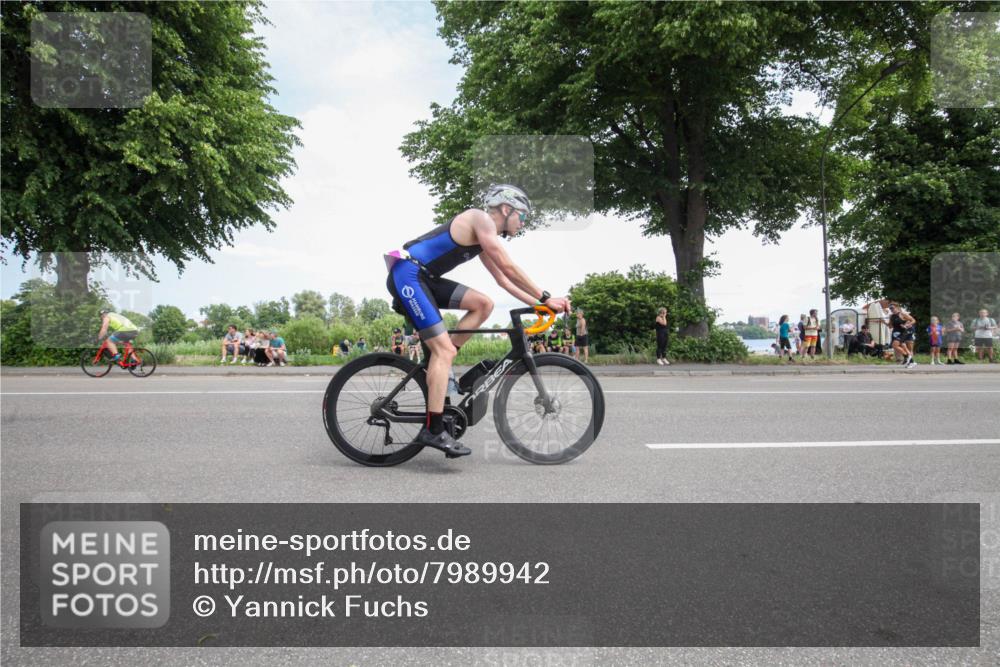 15.06.2025 - 7 Türme Triathlon Yannick Fuchs http://msf.ph/oto/7989942 15.06.2025 13:09:47 Radfahren 222, 382, 555, 603, 658, 670 meine-sportfotos.de