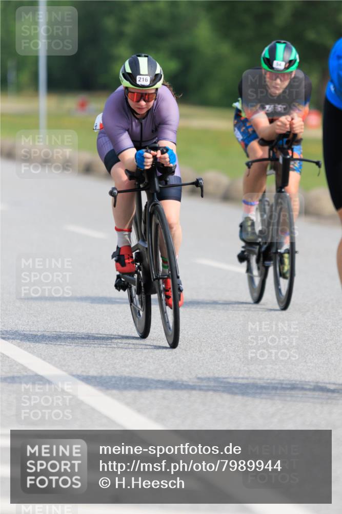 15.06.2025 - 27. Vierlanden-Triathlon H.Heesch http://msf.ph/oto/7989944 15.06.2025 09:44:08 Radfahren 27, 39, 41, 54, 168, 216, 241 meine-sportfotos.de