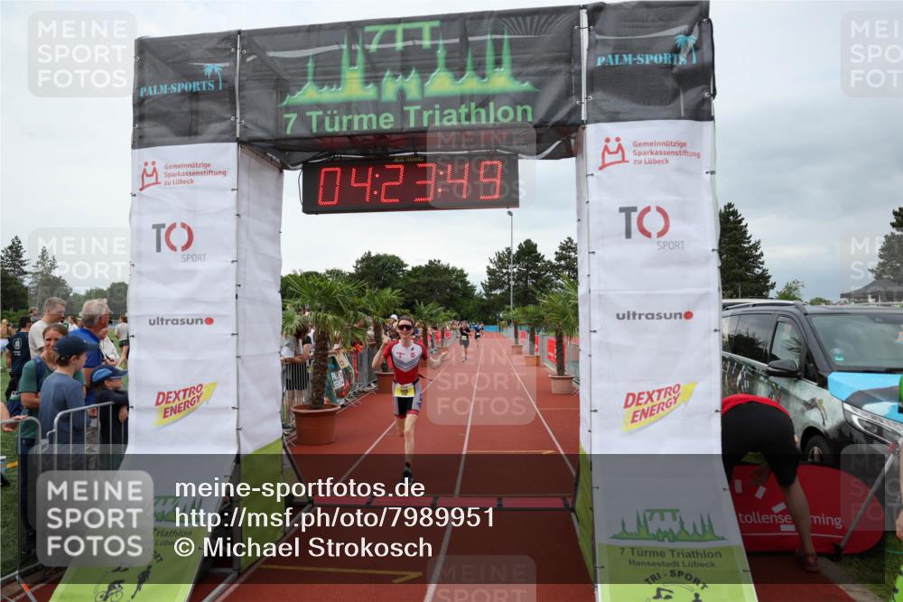15.06.2025 - 7 Türme Triathlon Michael Strokosch http://msf.ph/oto/7989951 15.06.2025 14:23:49 Ziel 622, 632, 711, 823, 1038, 1179 meine-sportfotos.de