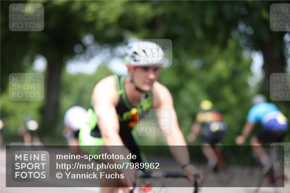 15.06.2025 - 7 Türme Triathlon Yannick Fuchs http://msf.ph/oto/7989962 15.06.2025 13:02:38 Radfahren 196, 271, 376, 736, 1095 meine-sportfotos.de