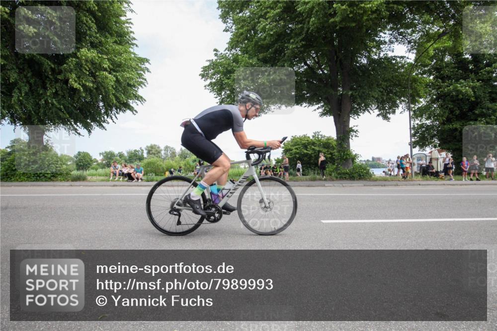 15.06.2025 - 7 Türme Triathlon Yannick Fuchs http://msf.ph/oto/7989993 15.06.2025 13:10:19 Radfahren 228, 281, 532, 1078 meine-sportfotos.de