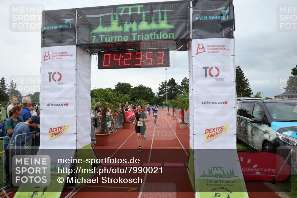 15.06.2025 - 7 Türme Triathlon Michael Strokosch http://msf.ph/oto/7990021 15.06.2025 14:23:53 Ziel 595, 823, 1038 meine-sportfotos.de