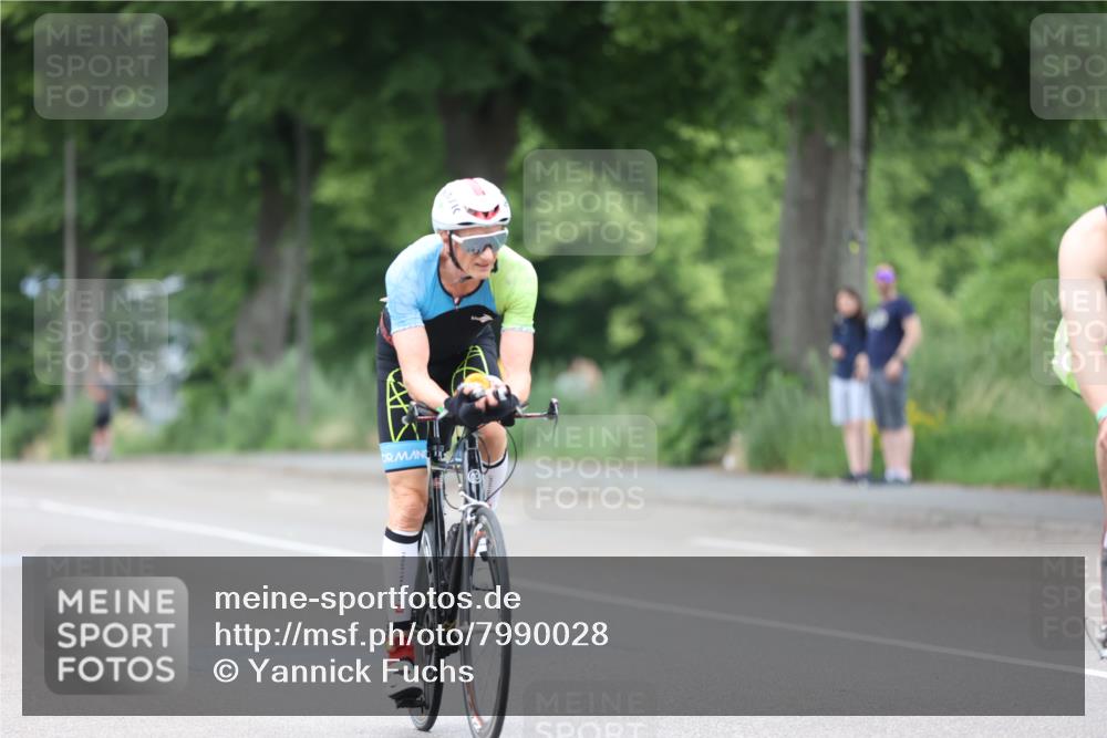15.06.2025 - 7 Türme Triathlon Yannick Fuchs http://msf.ph/oto/7990028 15.06.2025 11:51:50 Radfahren 252, 271, 316, 325 meine-sportfotos.de