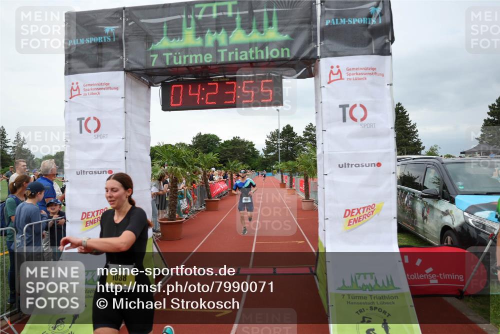 15.06.2025 - 7 Türme Triathlon Michael Strokosch http://msf.ph/oto/7990071 15.06.2025 14:23:55 Ziel 595, 823, 861, 1038 meine-sportfotos.de