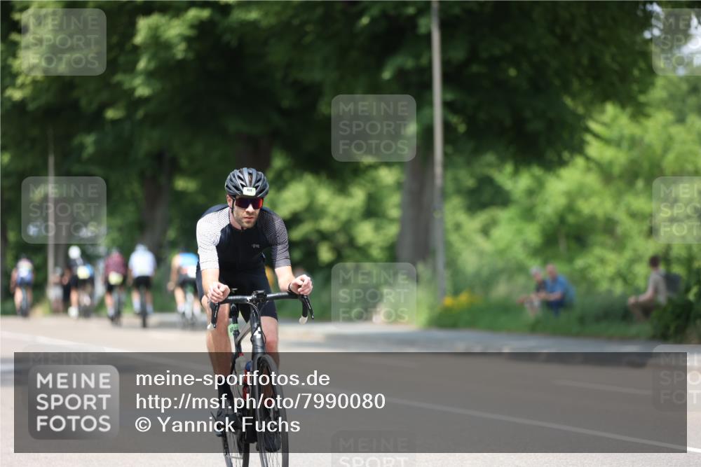 15.06.2025 - 7 Türme Triathlon Yannick Fuchs http://msf.ph/oto/7990080 15.06.2025 13:03:33 Radfahren 334, 469, 554, 587 meine-sportfotos.de