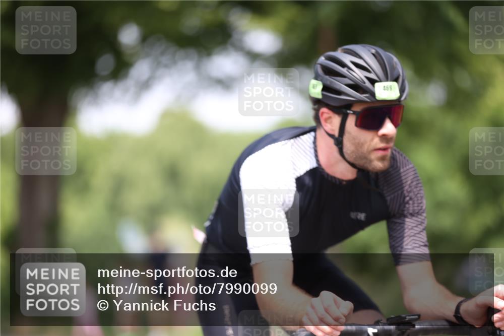 15.06.2025 - 7 Türme Triathlon Yannick Fuchs http://msf.ph/oto/7990099 15.06.2025 13:03:34 Radfahren 334, 469, 587 meine-sportfotos.de