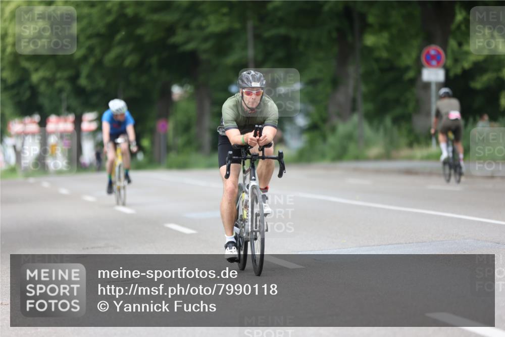 15.06.2025 - 7 Türme Triathlon Yannick Fuchs http://msf.ph/oto/7990118 15.06.2025 11:52:15 Radfahren 230, 298 meine-sportfotos.de