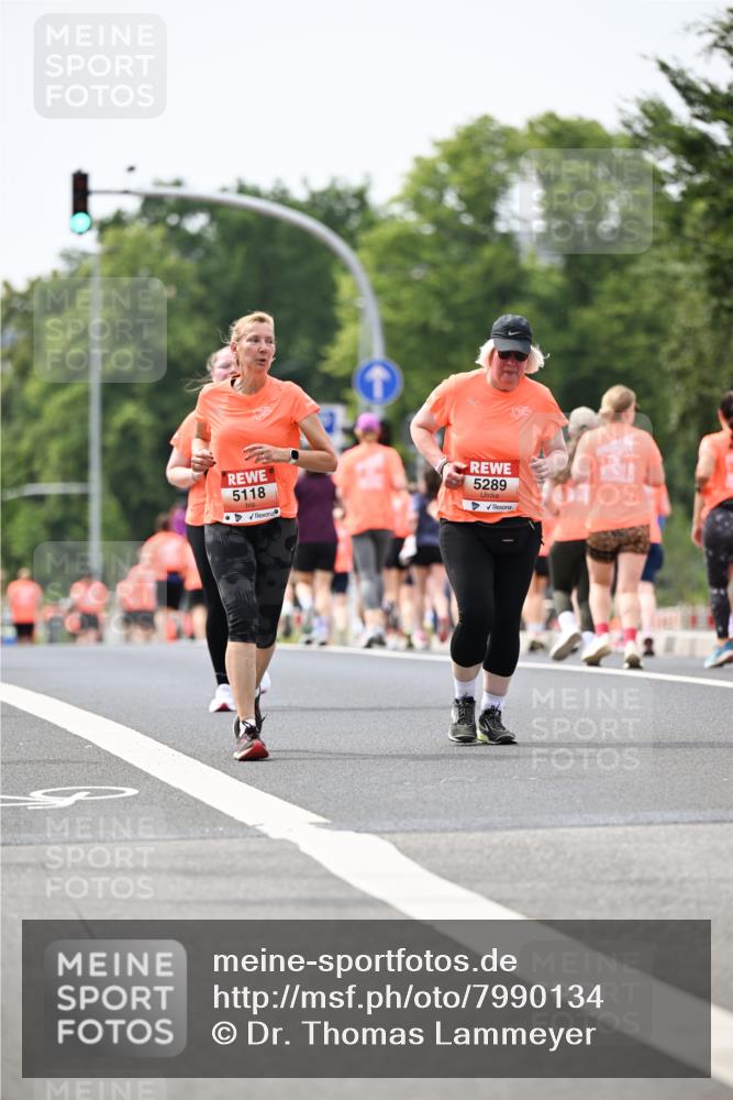 15.06.2025 - REWE Women's Run Dr. Thomas Lammeyer http://msf.ph/oto/7990134 15.06.2025 10:49:41 Laufen 5118, 5289 meine-sportfotos.de