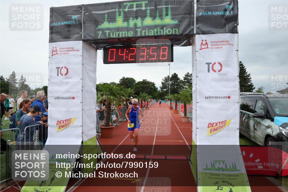 15.06.2025 - 7 Türme Triathlon Michael Strokosch http://msf.ph/oto/7990159 15.06.2025 14:23:58 Ziel 595, 861, 1038 meine-sportfotos.de