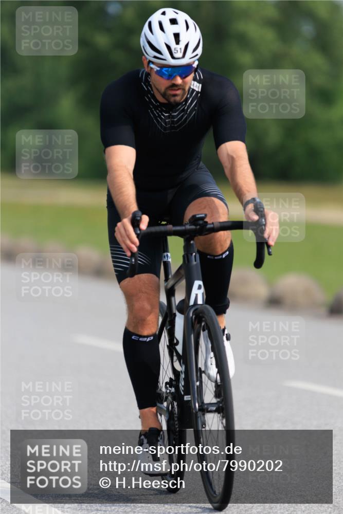15.06.2025 - 27. Vierlanden-Triathlon H.Heesch http://msf.ph/oto/7990202 15.06.2025 09:46:17 Radfahren 14, 51, 69, 181, 226 meine-sportfotos.de