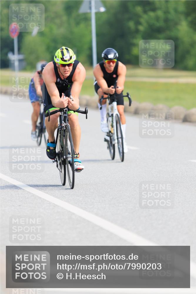 15.06.2025 - 27. Vierlanden-Triathlon H.Heesch http://msf.ph/oto/7990203 15.06.2025 09:46:19 Radfahren 14, 51, 69, 181, 226 meine-sportfotos.de