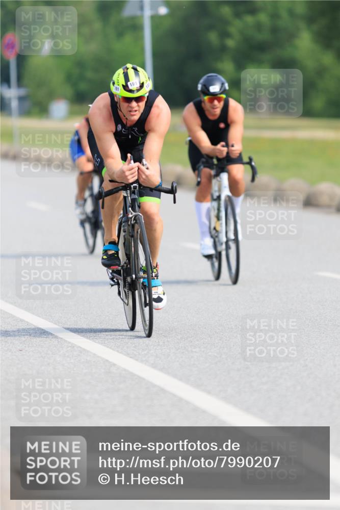 15.06.2025 - 27. Vierlanden-Triathlon H.Heesch http://msf.ph/oto/7990207 15.06.2025 09:46:19 Radfahren 14, 51, 69, 181, 226 meine-sportfotos.de
