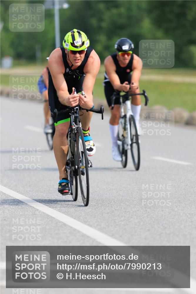 15.06.2025 - 27. Vierlanden-Triathlon H.Heesch http://msf.ph/oto/7990213 15.06.2025 09:46:19 Radfahren 14, 51, 69, 181, 226 meine-sportfotos.de