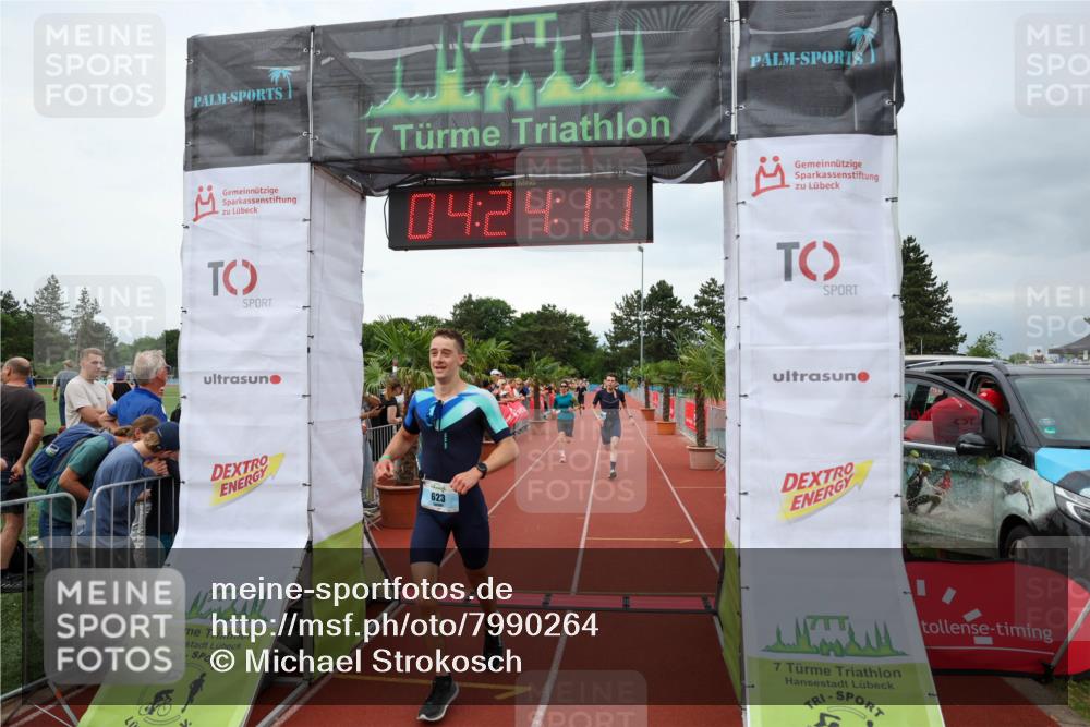 15.06.2025 - 7 Türme Triathlon Michael Strokosch http://msf.ph/oto/7990264 15.06.2025 14:24:11 Ziel 623, 642, 664, 822 meine-sportfotos.de