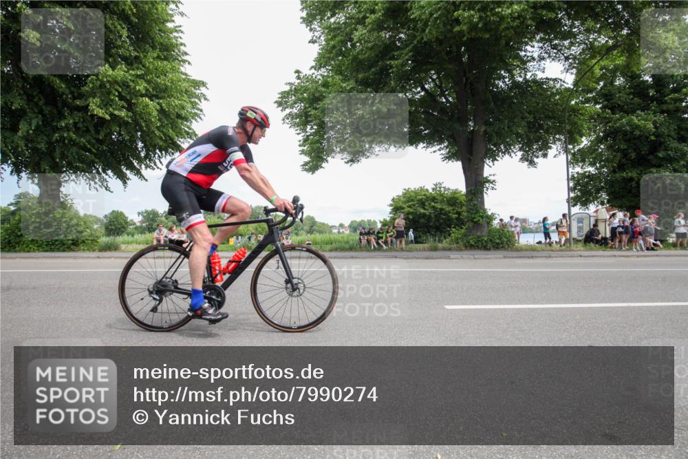 15.06.2025 - 7 Türme Triathlon Yannick Fuchs http://msf.ph/oto/7990274 15.06.2025 13:12:58 Radfahren 212, 214, 520, 630, 948 meine-sportfotos.de