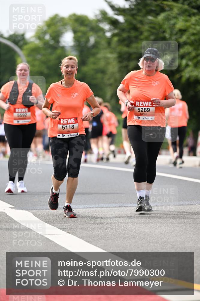 15.06.2025 - REWE Women's Run Dr. Thomas Lammeyer http://msf.ph/oto/7990300 15.06.2025 10:49:44 Laufen 5592, 5118, 5289 meine-sportfotos.de