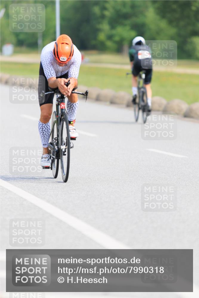 15.06.2025 - 27. Vierlanden-Triathlon H.Heesch http://msf.ph/oto/7990318 15.06.2025 09:46:56 Radfahren 61, 82, 126, 182, 212, 242 meine-sportfotos.de