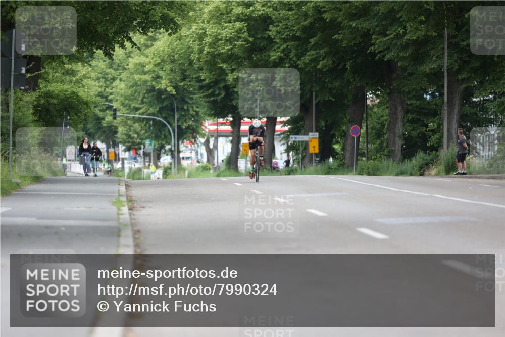 15.06.2025 - 7 Türme Triathlon Yannick Fuchs http://msf.ph/oto/7990324 15.06.2025 11:53:06 Radfahren 270, 305, 325 meine-sportfotos.de