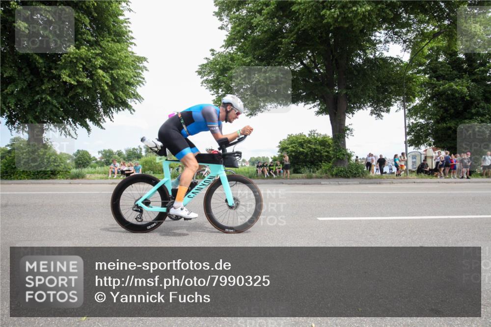 15.06.2025 - 7 Türme Triathlon Yannick Fuchs http://msf.ph/oto/7990325 15.06.2025 13:13:14 Radfahren 233, 243, 276, 304, 370, 381, 496, 517, 547, 711, 841, 1041 meine-sportfotos.de